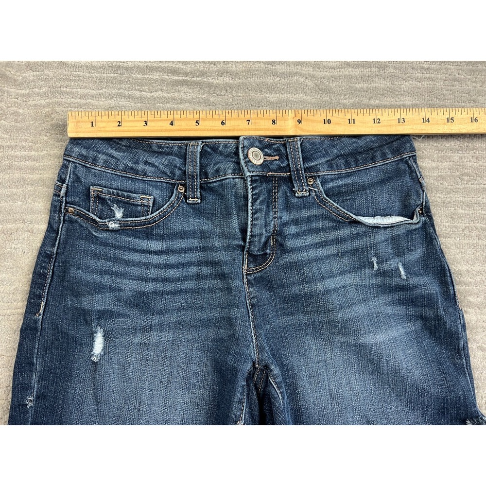 Time and Tru Denim Shorts Womens 4 Blue Mid-Rise Distressed Raw Hem Dark Wash - Picture 5 of 15